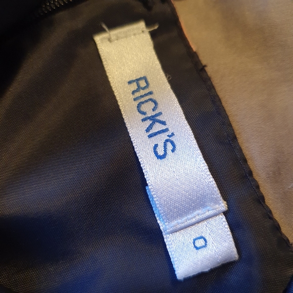 Ricki's Floral Dress Size 0 - Picture 3 of 6